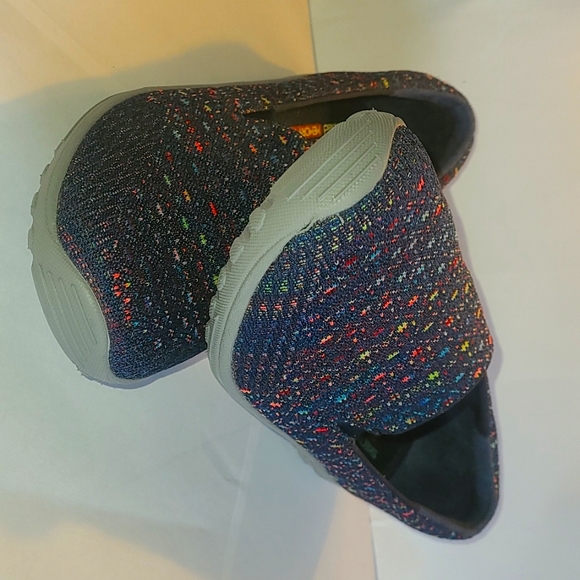 Skechers Women's Slip-On Loafer, Knitted Pattern, Multi-Color (Navy), Size 7.5 - Picture 3 of 16